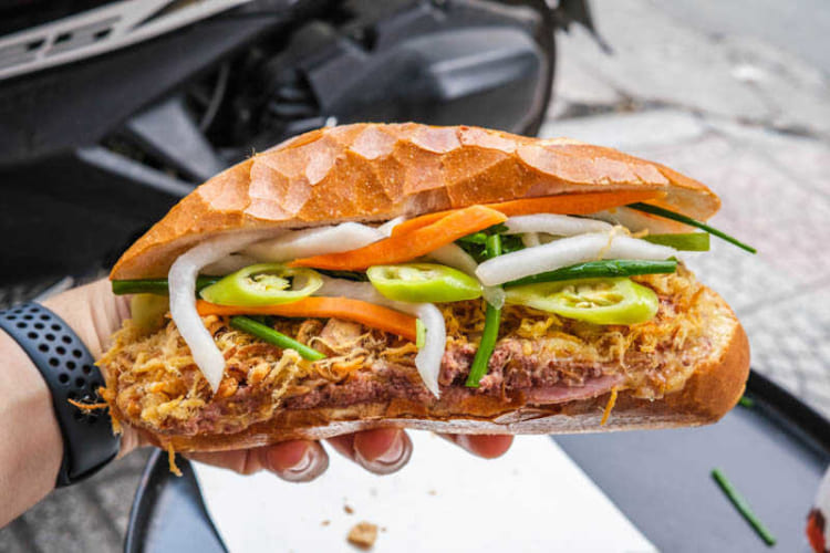 Banh Mi Huynh Hoa - Famous 35-year-old Bread Shop in Saigon