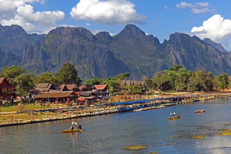 Tourists kayaking on Nam Song River