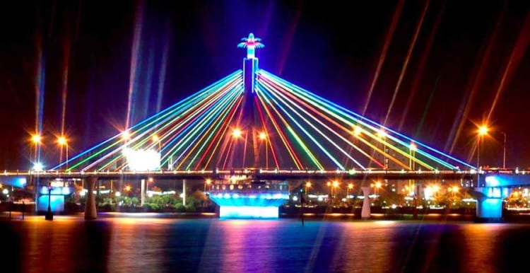 The Beauty of Han River Bridge at Night