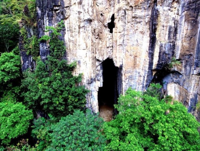 Pha Kuang Cave