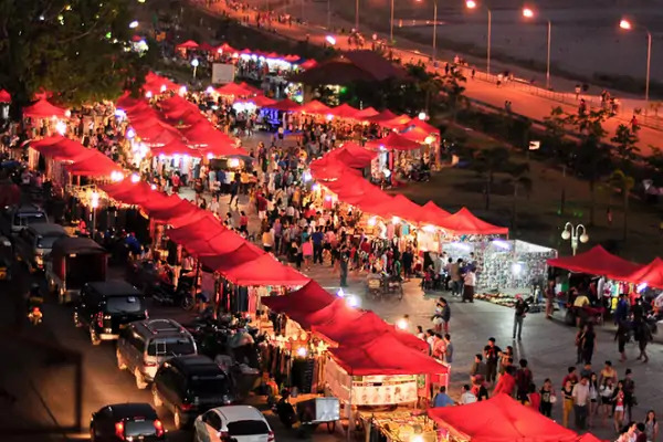 Bustling atmosphere at Vientiane Night Market