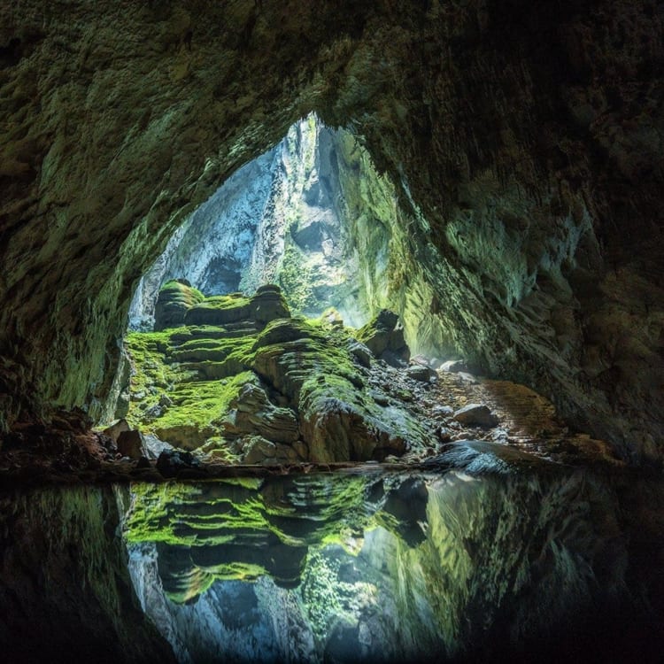 magnificent landscapes inside Son Doong Cave