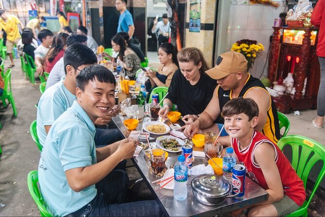 Get a look at some open cooking scenes in Hanoi Old Quarter!